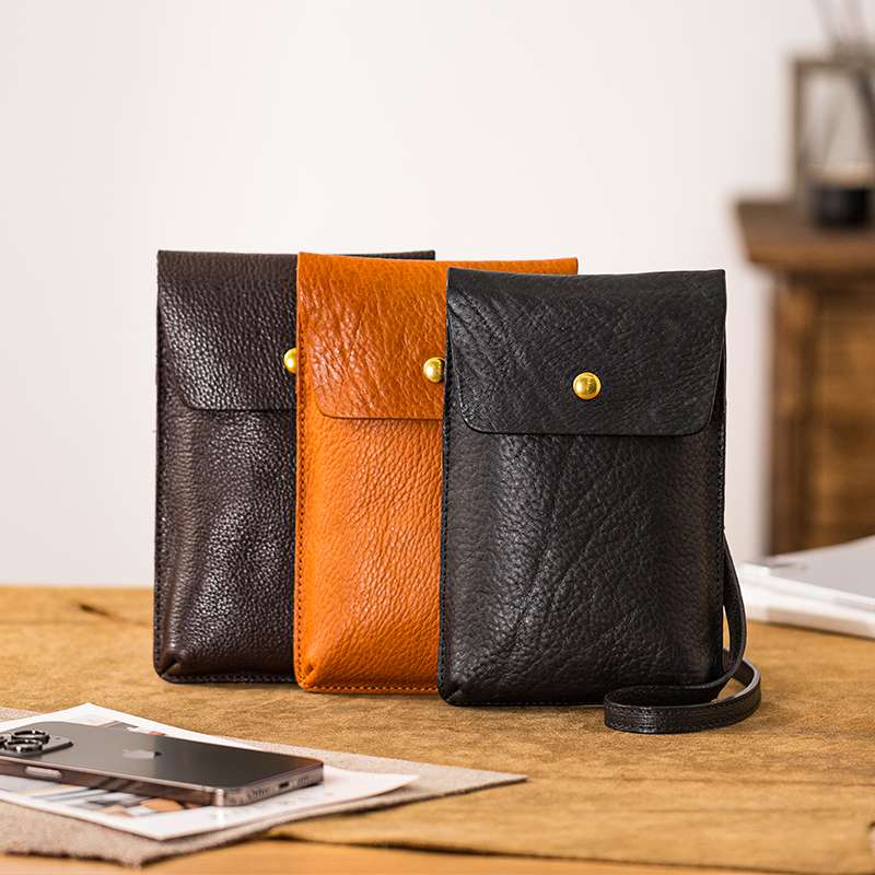 https://fulmo-img-server.com/lmc-leather-bag-store/0a9be48628fa46eb88625521f95c3257.jepg