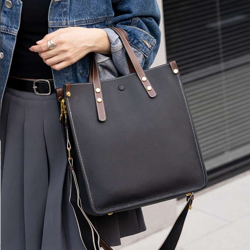 https://fulmo-img-server.com/lmc-leather-bag-store/145cf7512b53445482fd81b2253ba7b2.jepg