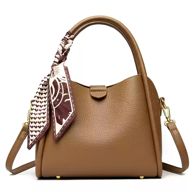 https://fulmo-img-server.com/lmc-leather-bag-store/1751696596168_g4y1kskb_gj2o3uzo.webp