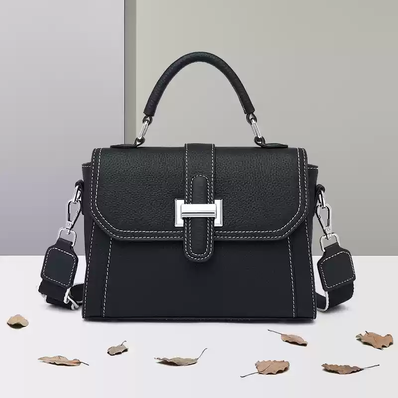 https://fulmo-img-server.com/lmc-leather-bag-store/1751696611503_qjbhe3o9_b8khy760.webp