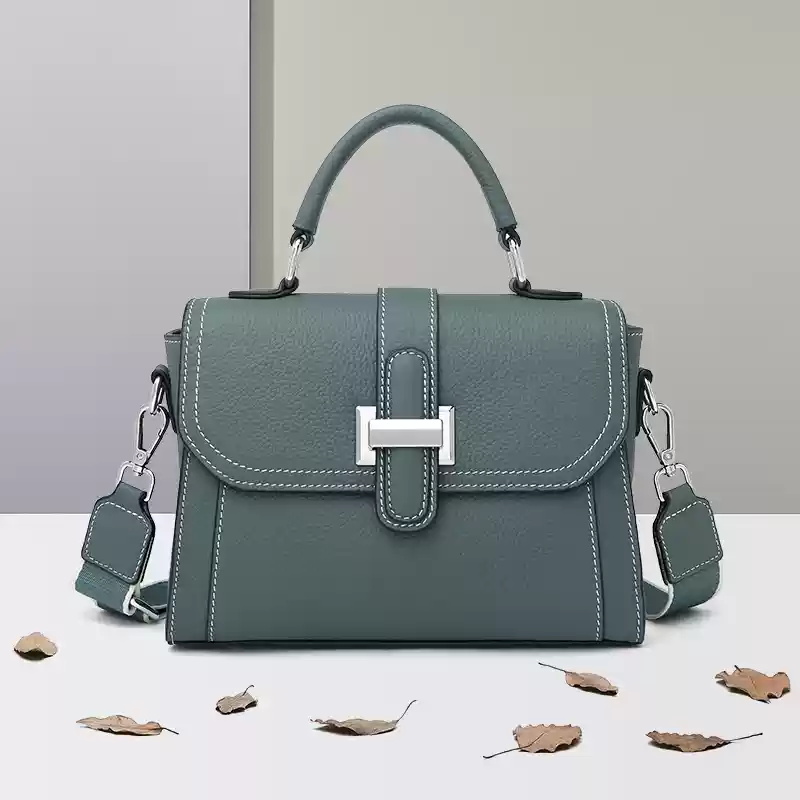 https://fulmo-img-server.com/lmc-leather-bag-store/1751696612184_xoq2jpnn_msaixi19.webp