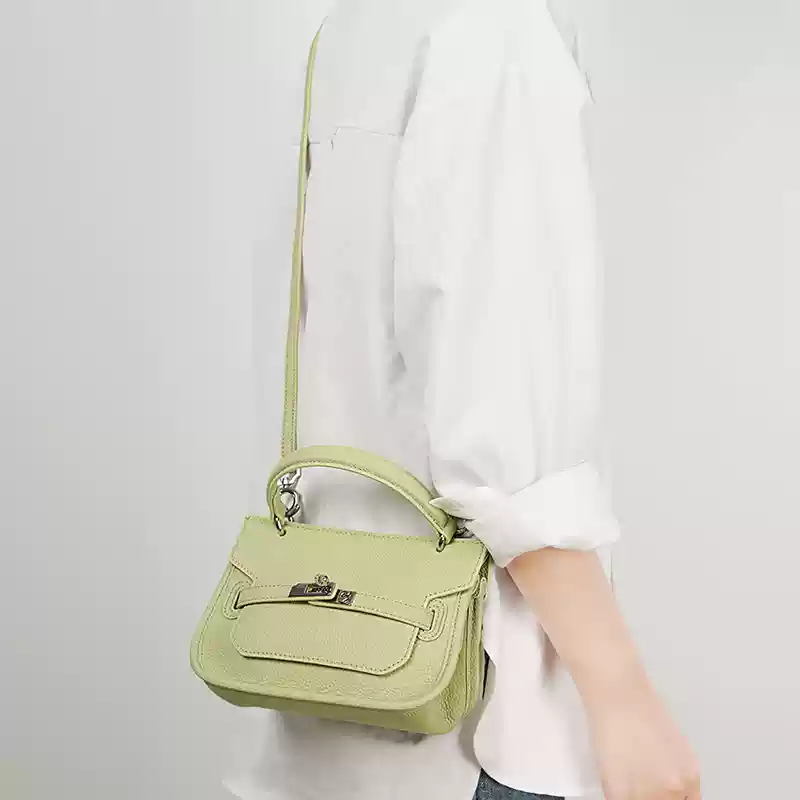 https://fulmo-img-server.com/lmc-leather-bag-store/1751696612186_0wqktzxg_jbm0yz0d.webp