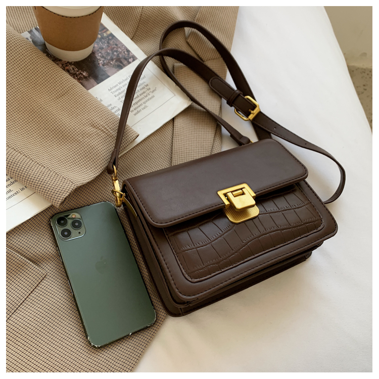 https://fulmo-img-server.com/lmc-leather-bag-store/1751696618658_xb5zyhl1_50y48j8a.jpg