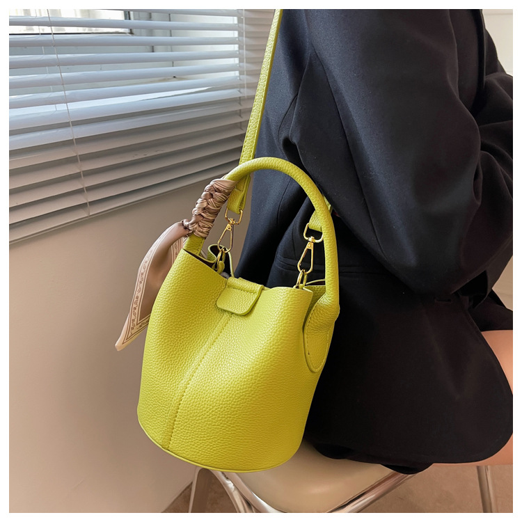 https://fulmo-img-server.com/lmc-leather-bag-store/1751696620104_6yra37u4_iypffznw.jpg