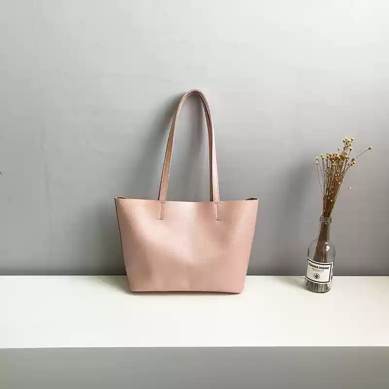 https://fulmo-img-server.com/lmc-leather-bag-store/1751696662045_xz5z6oob_a9rbpvq4.webp