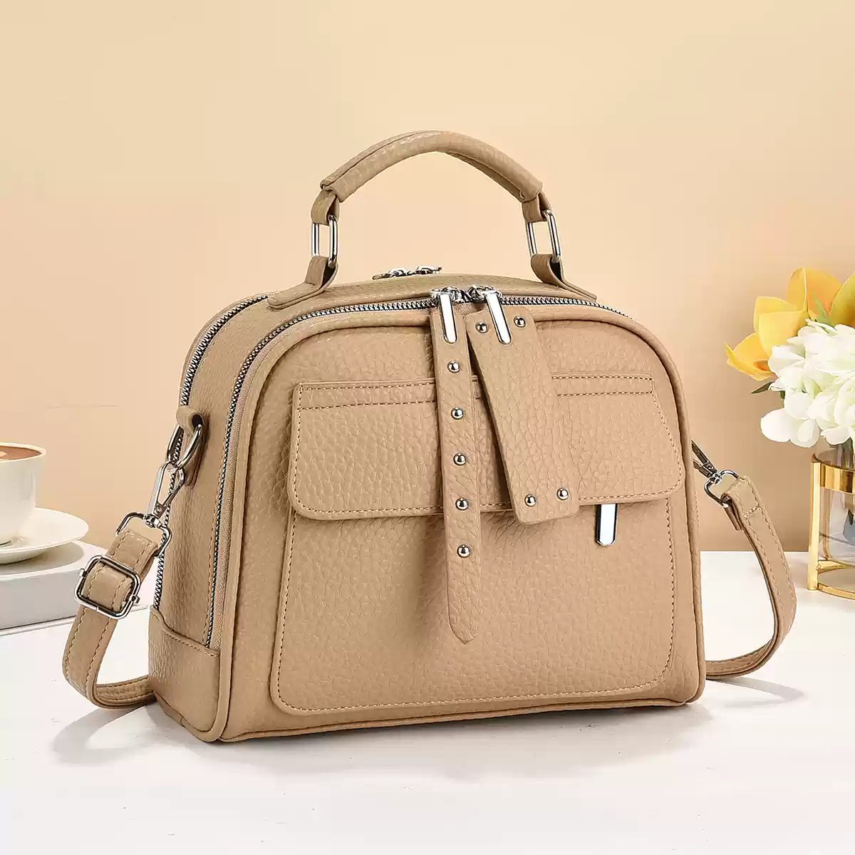 https://fulmo-img-server.com/lmc-leather-bag-store/1751696680569_g4i5y3vp_q6fc2e15.webp