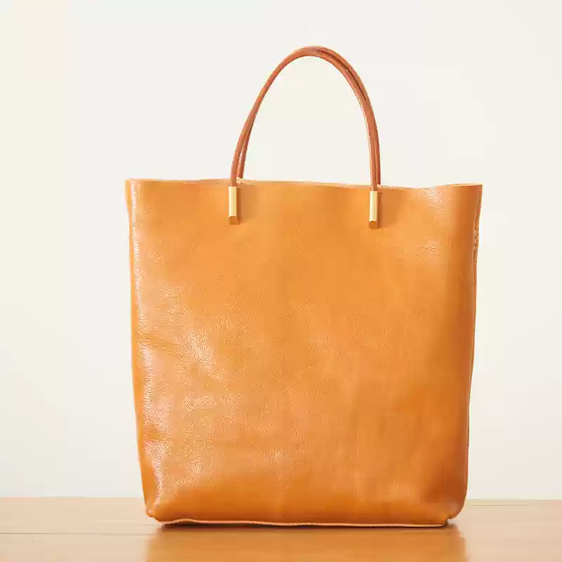 https://fulmo-img-server.com/lmc-leather-bag-store/1751696681623_779ejirl_u58nen6o.webp
