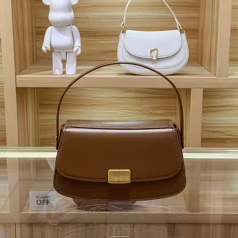 https://fulmo-img-server.com/lmc-leather-bag-store/1751696708389_52q84f9h_0rapppbz.webp