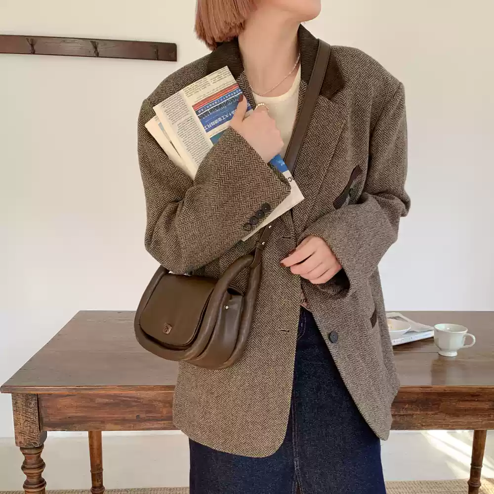 https://fulmo-img-server.com/lmc-leather-bag-store/1751696744023_sma4mkkn_7e3m130n.webp