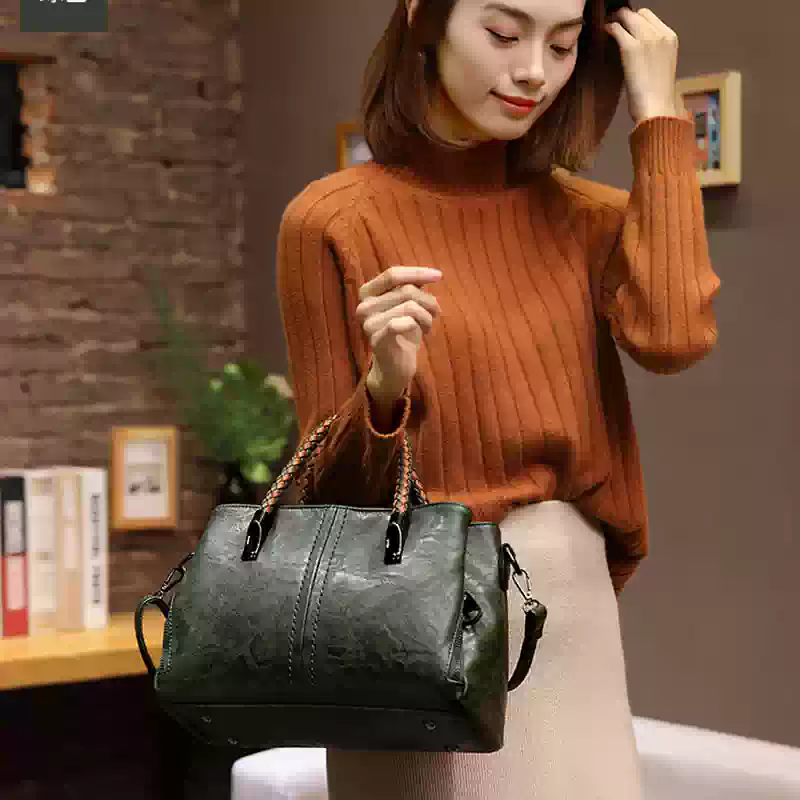 https://fulmo-img-server.com/lmc-leather-bag-store/1751696785106_whfqjyk1_duy3ap2p.webp