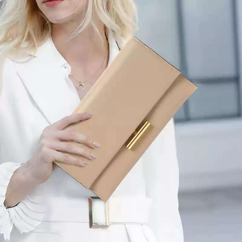 https://fulmo-img-server.com/lmc-leather-bag-store/1751696840350_z85lg0os_st3aewcg.webp