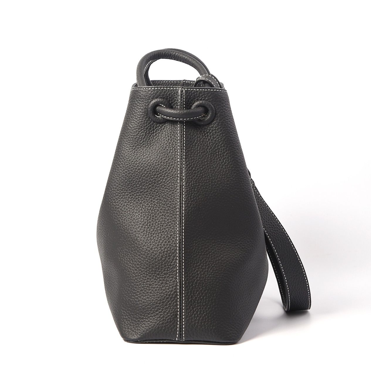 https://fulmo-img-server.com/lmc-leather-bag-store/1762475112888_69erol6j_t7kttof5.jpeg