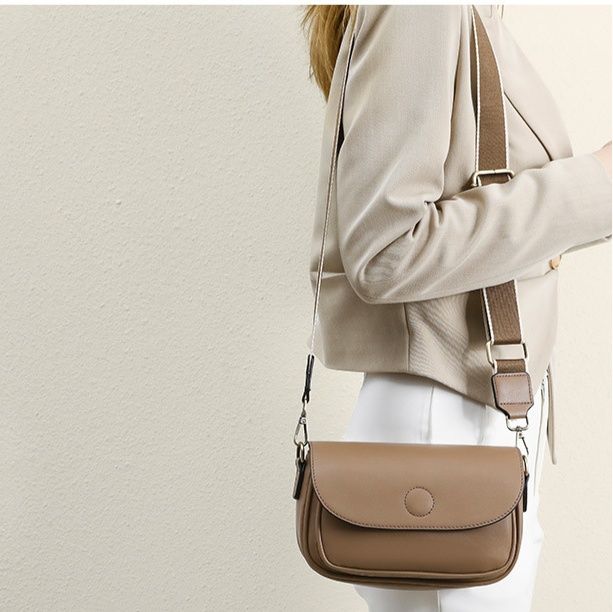 革バッグレディース 上質本革フラップ式斜めがけハンドバッグ