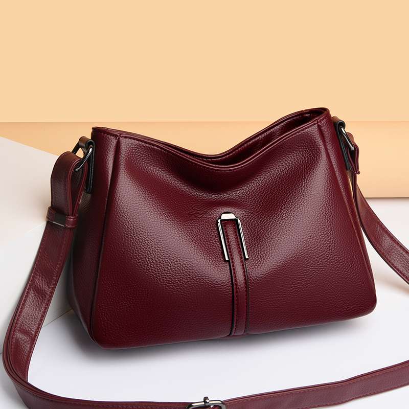 https://fulmo-img-server.com/lmc-leather-bag-store/1d50f82a80ce47499d2bcc74f214935b.jepg