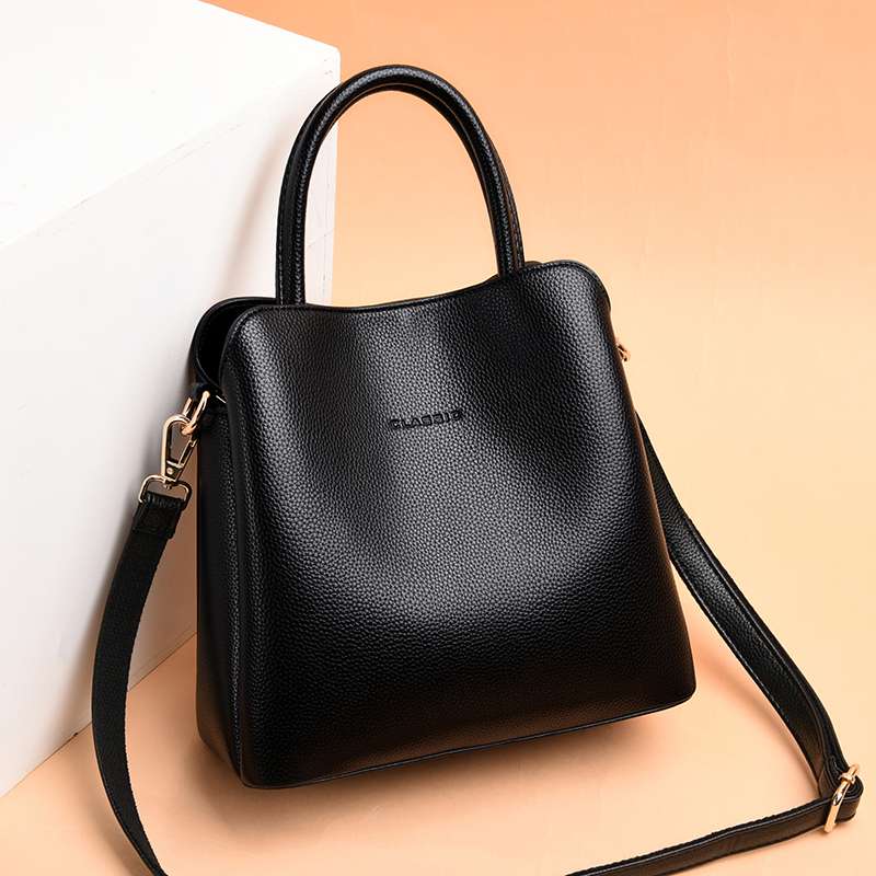 https://fulmo-img-server.com/lmc-leather-bag-store/2a97c28daf6e4074b917eae56f333300.jepg