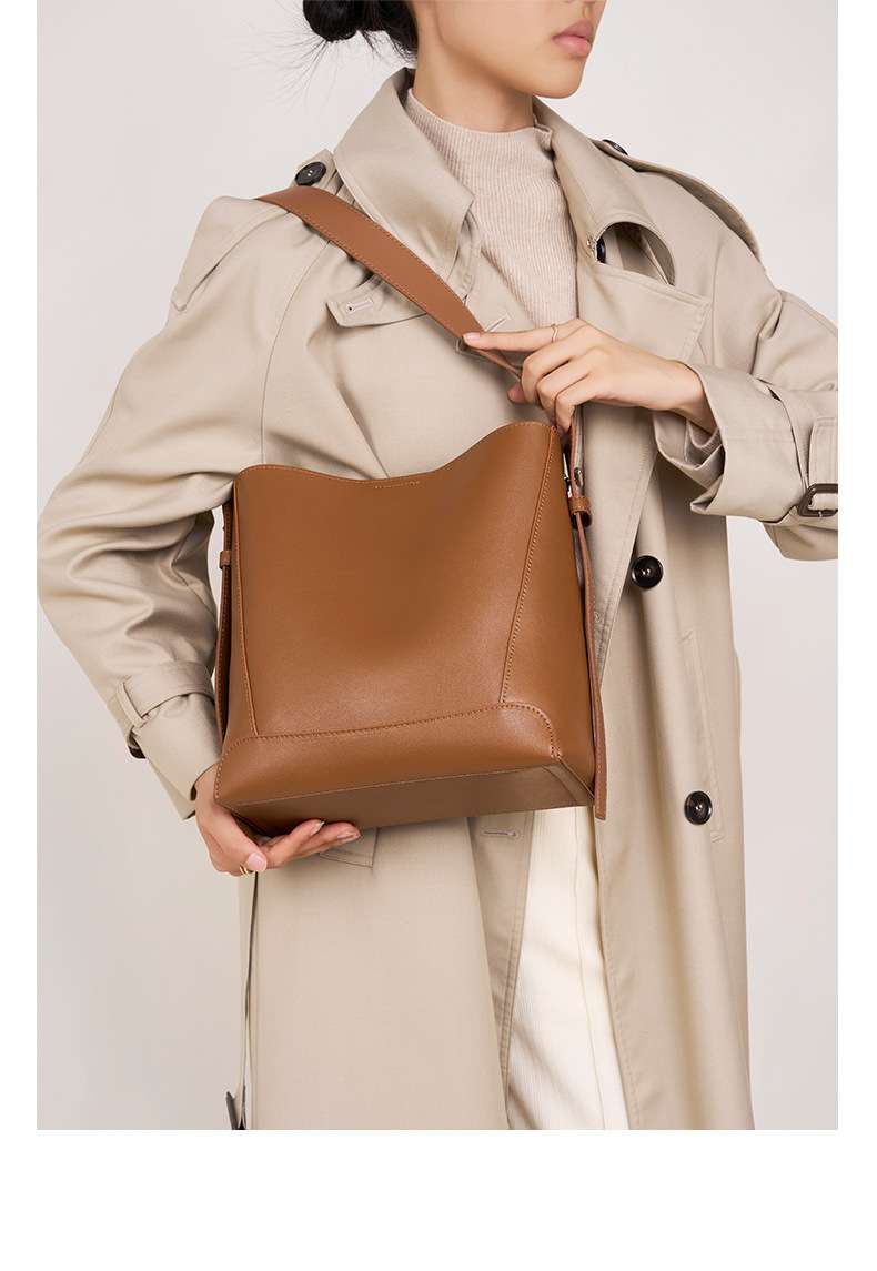 https://fulmo-img-server.com/lmc-leather-bag-store/3896defce44e471898fa26b76e87bffb.jepg