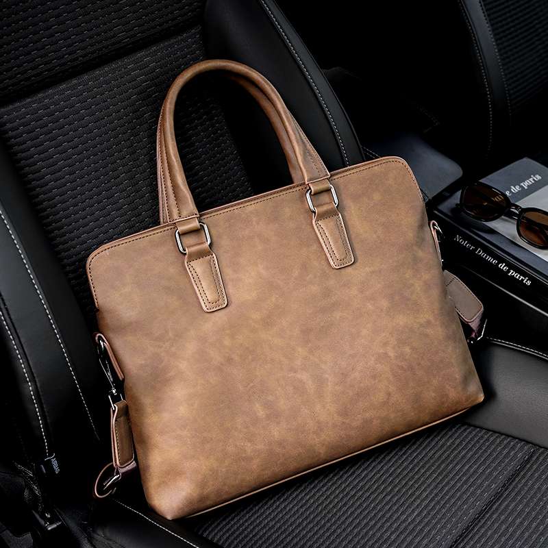 https://fulmo-img-server.com/lmc-leather-bag-store/39295246f96b45038193d1d9ea00a6f8.jepg