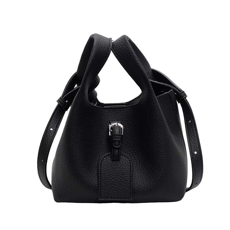 https://fulmo-img-server.com/lmc-leather-bag-store/4071fd366a2a44318d14c6b98ca1a417.jepg