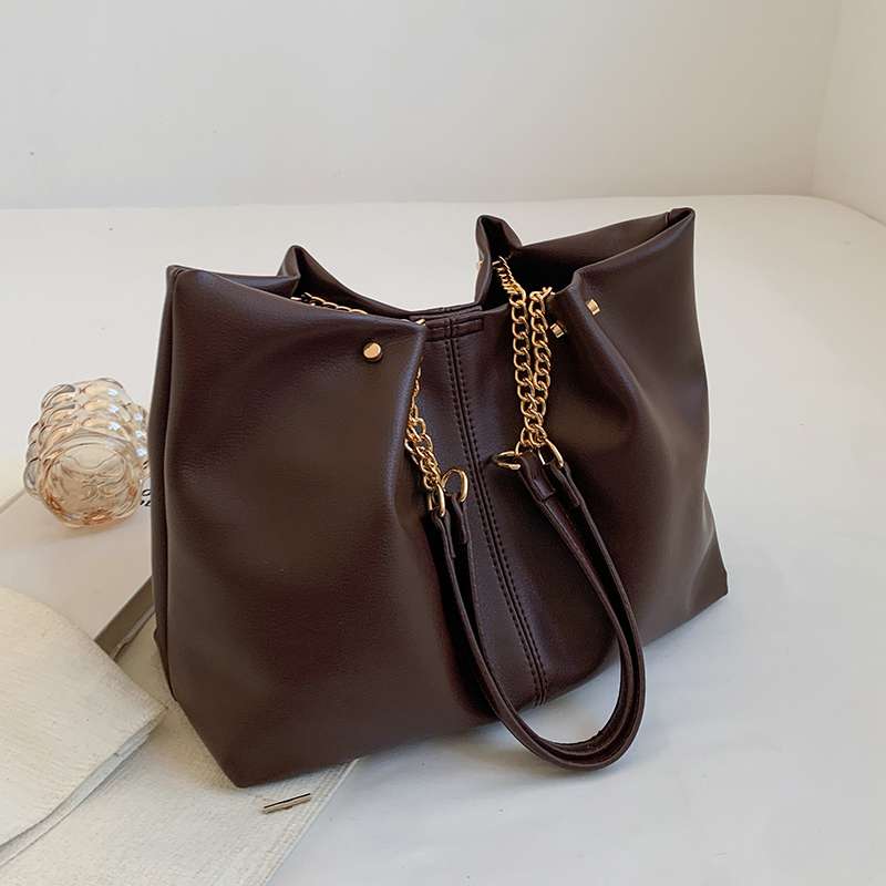 https://fulmo-img-server.com/lmc-leather-bag-store/407bb836189241c88ded16355b2f381c.jepg