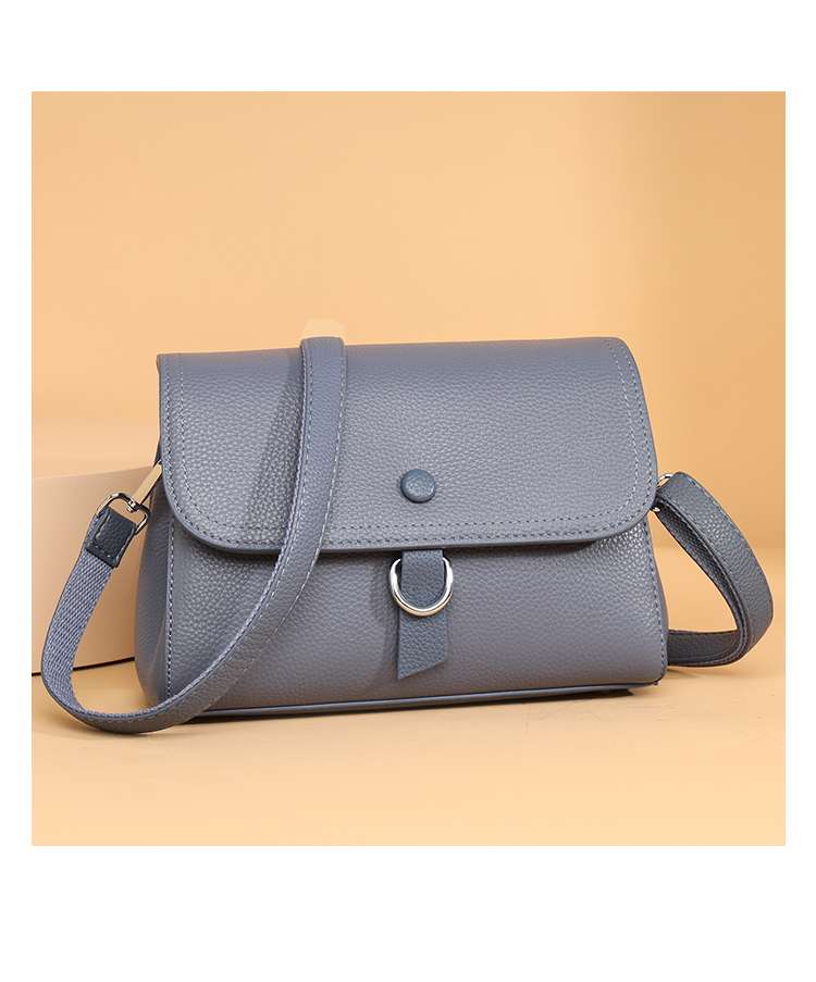 https://fulmo-img-server.com/lmc-leather-bag-store/459bc1051b7c447687d1f764769fa238.jepg