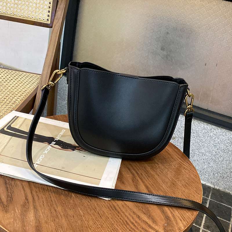 https://fulmo-img-server.com/lmc-leather-bag-store/5125be496faa4eab9515d116801bca80.jepg