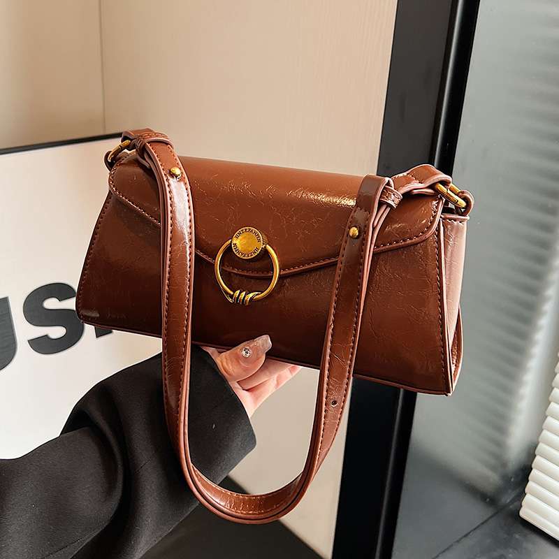 https://fulmo-img-server.com/lmc-leather-bag-store/512e3dfa23ce4f2a989ee29168f5d684.jepg