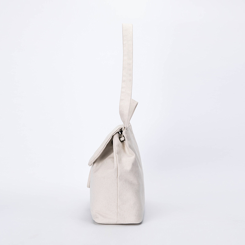 https://fulmo-img-server.com/lmc-leather-bag-store/5624d1ac-e573-4f63-8e5d-2e8a0b677ec4.jpg