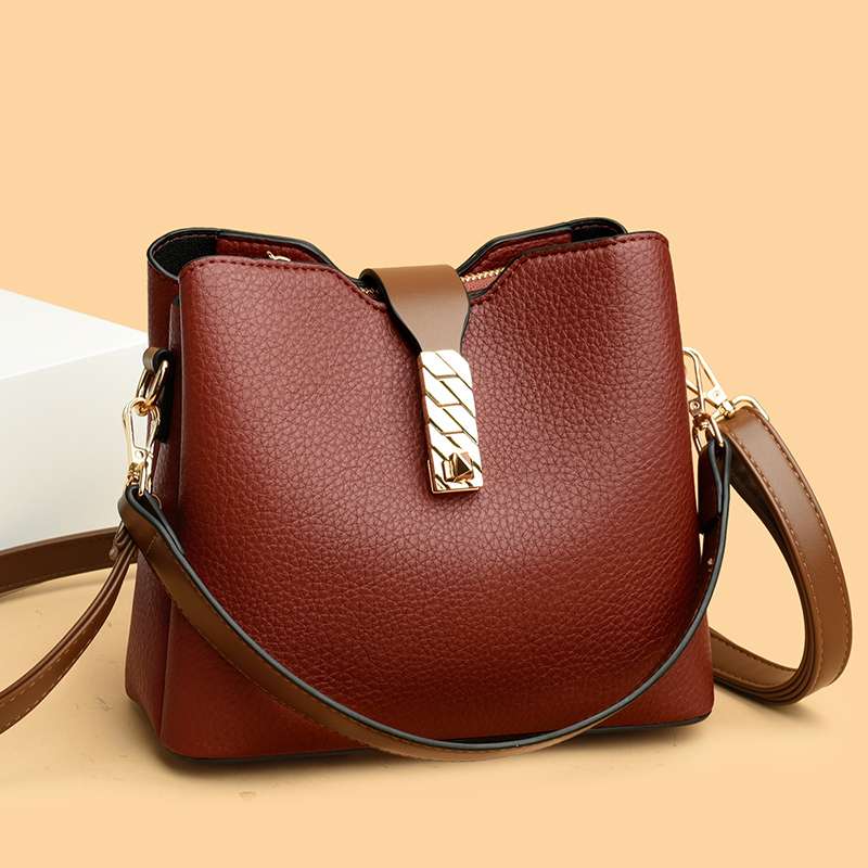 https://fulmo-img-server.com/lmc-leather-bag-store/6a72b74e50e34e0f8fb4824c2f191681.jepg