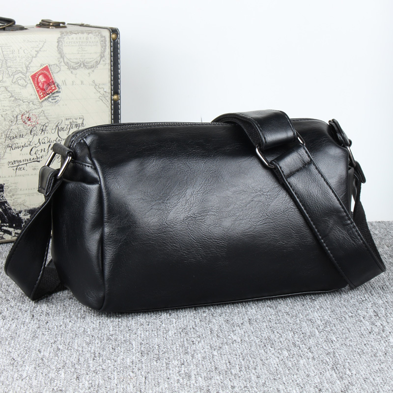 https://fulmo-img-server.com/lmc-leather-bag-store/6b618dec-1137-4c43-b81f-8c9c7c200d48.jpg