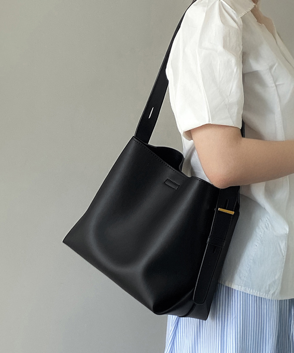 革バッグレディース 黒無地トートバッグ ショルダー付き合皮レディース