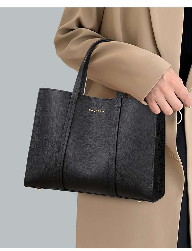 https://fulmo-img-server.com/lmc-leather-bag-store/6d22b066b75f42dfa2dc513f0b4a9dee.jepg