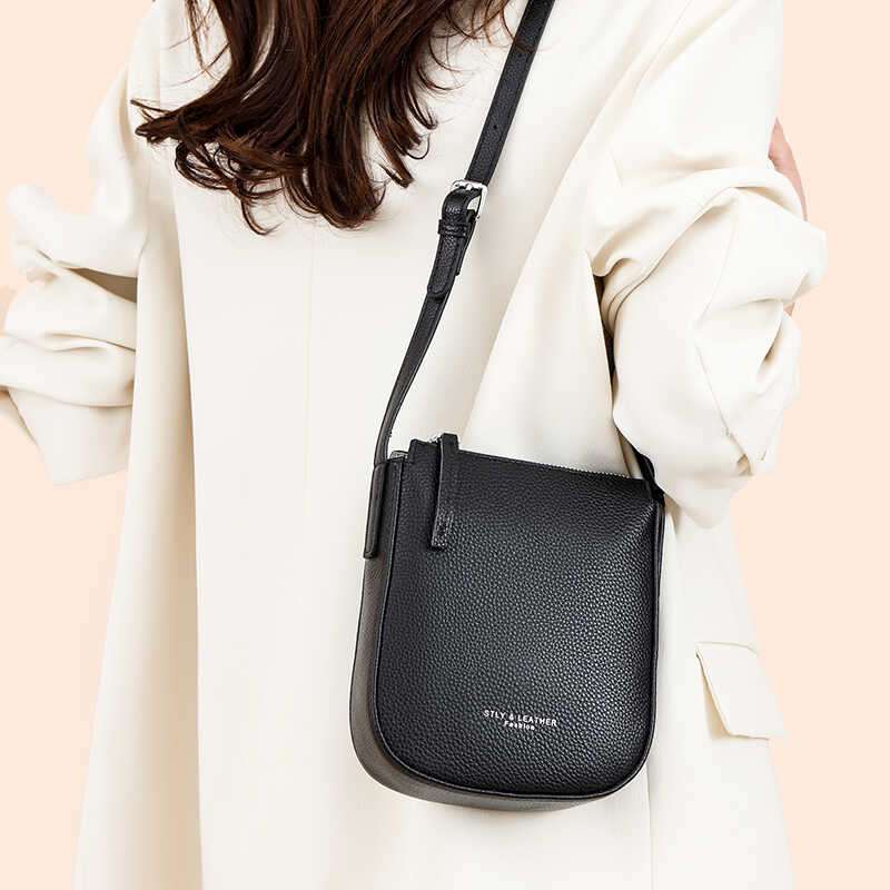 https://fulmo-img-server.com/lmc-leather-bag-store/6e9843355f844d558ab826814ddbd401.jepg