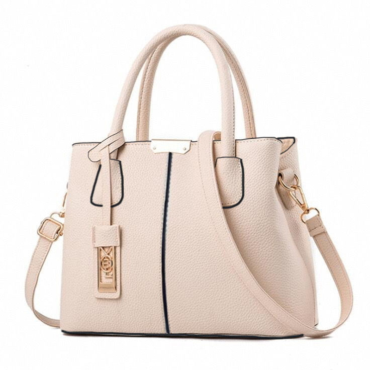 https://fulmo-img-server.com/lmc-leather-bag-store/772eb1a7-27c0-4ed6-b907-7027ce52ff7f.jpg
