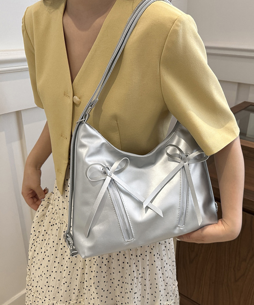 革バッグレディース リボン付き合皮リュック 三通り使える女性用鞄