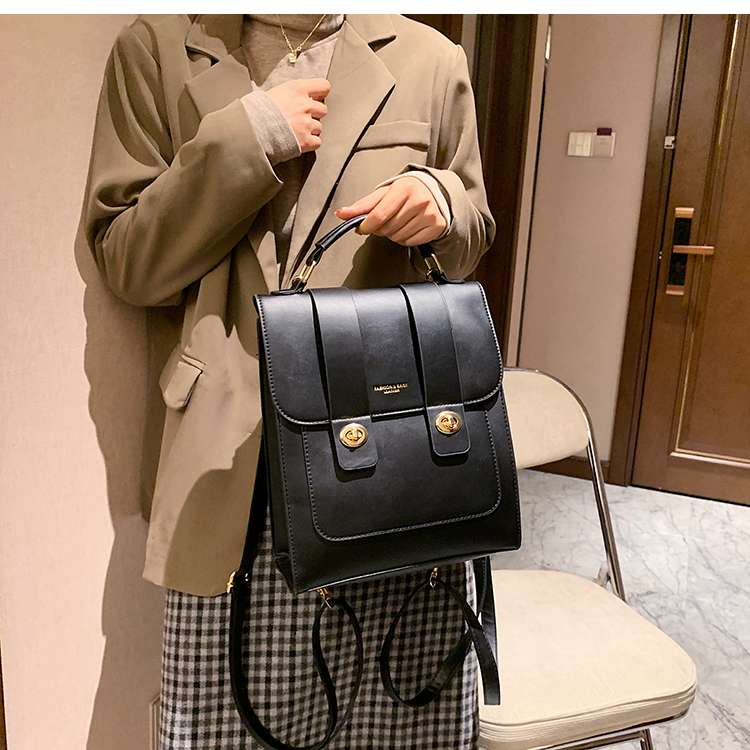 https://fulmo-img-server.com/lmc-leather-bag-store/7c068effe4d14357969a9aa4bb19bd80.jepg