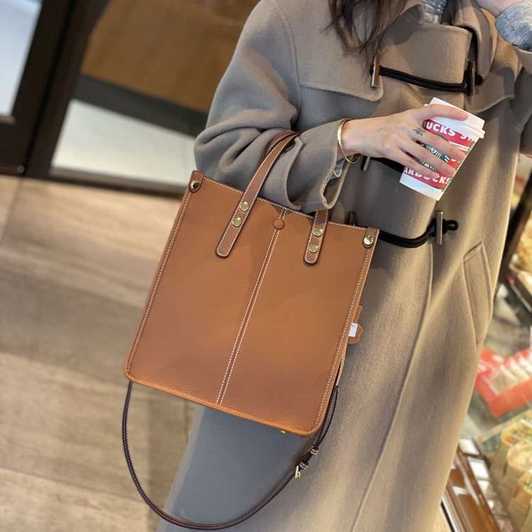 https://fulmo-img-server.com/lmc-leather-bag-store/801636703dfa4c87831e4c7de4a008ef.jepg