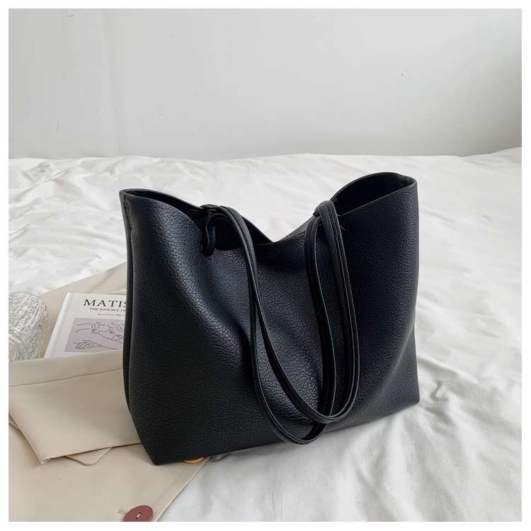 https://fulmo-img-server.com/lmc-leather-bag-store/851ad0609ee04e2dab11382066310b21.jepg