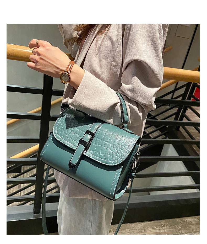 https://fulmo-img-server.com/lmc-leather-bag-store/85846207306d49c9a08b7e94fb680be3.jepg