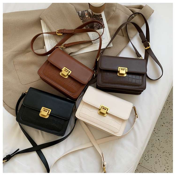 https://fulmo-img-server.com/lmc-leather-bag-store/8824228a90834c3f9b623fb2ac325459.jepg