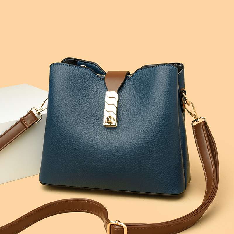 https://fulmo-img-server.com/lmc-leather-bag-store/8a2e496710f24d5d90308c635dbf919e.jepg