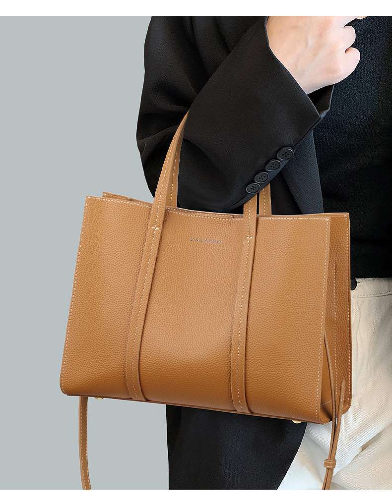 https://fulmo-img-server.com/lmc-leather-bag-store/91597ebd9c3040c2995ebf6d0ca8d5bb.jepg