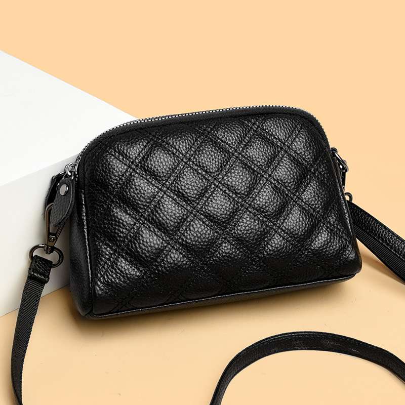 https://fulmo-img-server.com/lmc-leather-bag-store/9427e8181db441cda2f8f2da10b5e06e.jepg