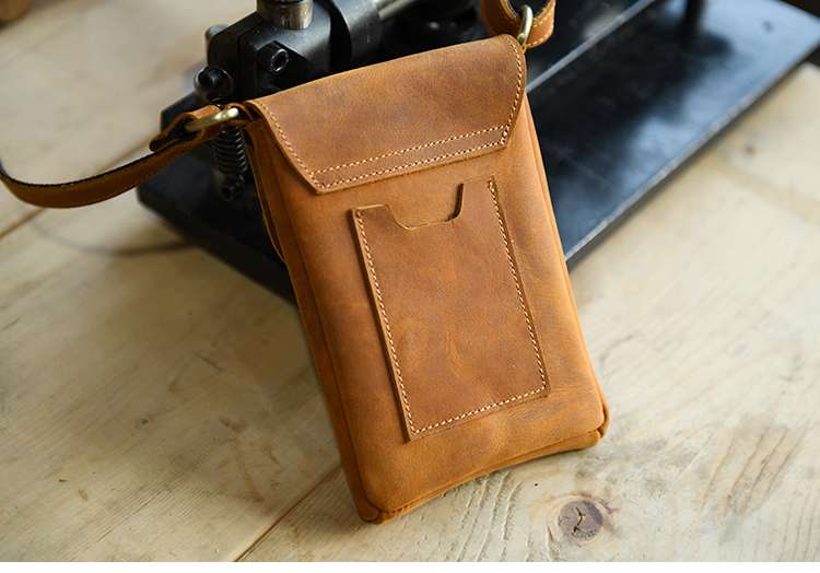 https://fulmo-img-server.com/lmc-leather-bag-store/9bbe97a6cc084759be44a92de46b23a2.jepg