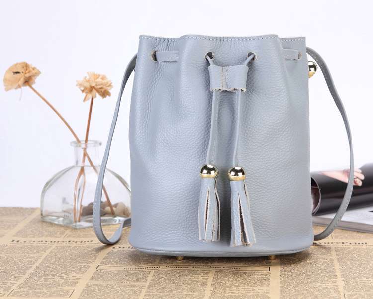 https://fulmo-img-server.com/lmc-leather-bag-store/9e16435a42d245d1940714ea8cc9f29b.jepg