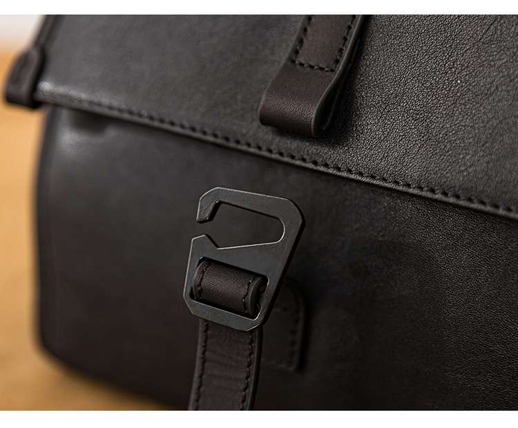 https://fulmo-img-server.com/lmc-leather-bag-store/9e5dcef50e3d4d669c18ff61854f758e.jepg