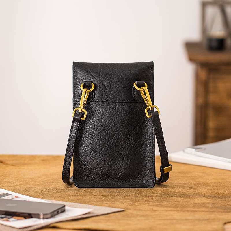 https://fulmo-img-server.com/lmc-leather-bag-store/af55458393ad4d5c88c4cbb4ad230552.jepg