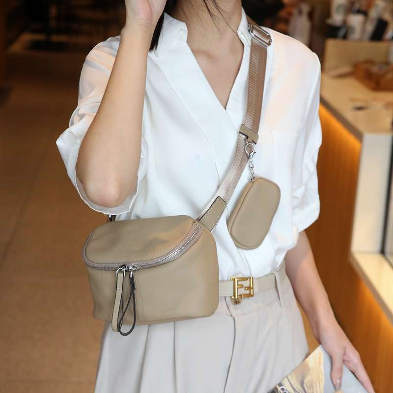 https://fulmo-img-server.com/lmc-leather-bag-store/b4a27a2d22cc4101a9307a5c9edade19.jepg