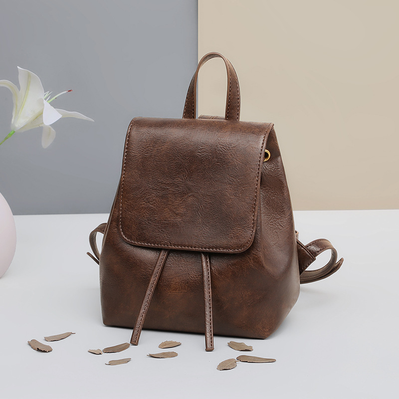 https://fulmo-img-server.com/lmc-leather-bag-store/b4a462c0-b982-4130-9591-6353b2517144.jpg