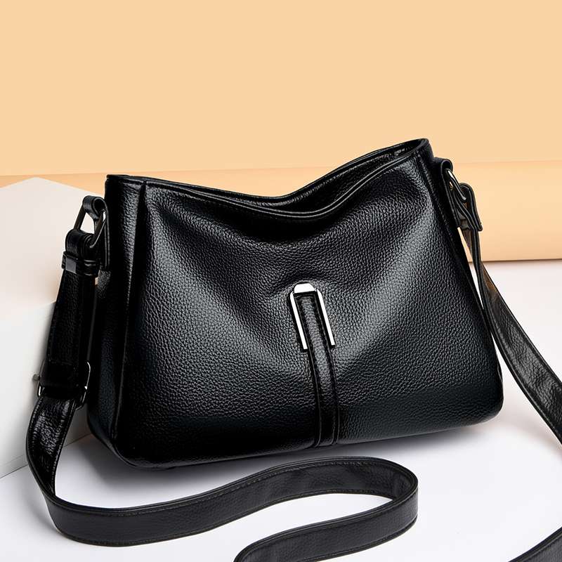 https://fulmo-img-server.com/lmc-leather-bag-store/bf2b12b982744574af56fc8b7e932adf.jepg