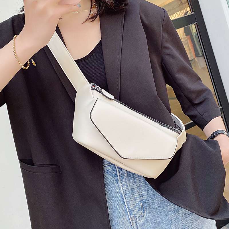 https://fulmo-img-server.com/lmc-leather-bag-store/c73a7671358b4505aca0e161031eb572.jepg